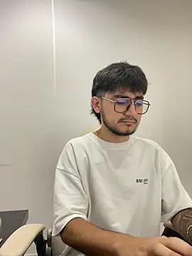 Snapshot of DanteRushh chatting on October 13, 2025, 12:07 pm DanteRushh online show from October 13, 2025, 12:07 pm