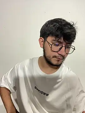 Snapshot of DanteRushh chatting on March 6, 2026, 8:26 pm DanteRushh online show from March 6, 2026, 8:26 pm