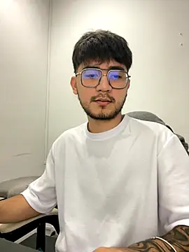 Snapshot of DanteRushh chatting on October 9, 2025, 12:06 pm DanteRushh online show from October 9, 2025, 12:06 pm