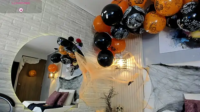 scarletbaker  online show from October 23, 2025, 6:50 pm