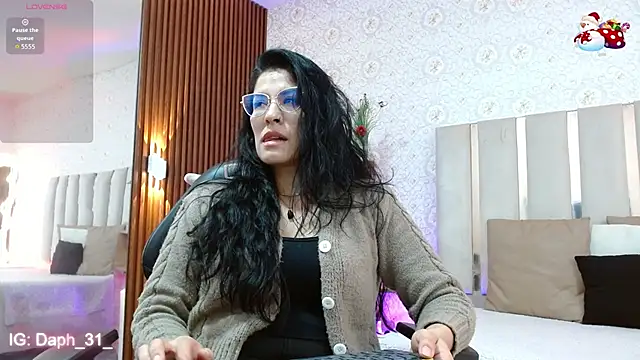 BLUE TAY1 online show from November 8, 2025, 12:09 pm