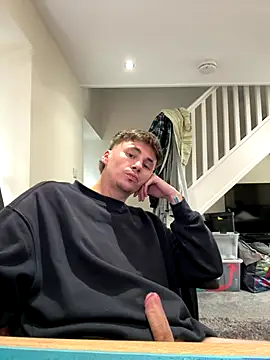 Snapshot of Hansonbloux chatting on September 15, 2025, 11:10 am Hansonbloux online show from September 15, 2025, 11:10 am