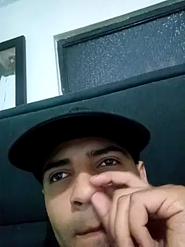 Snapshot of johan77esteban chatting on March 18, 2026, 3:46 pm johan77esteban online show from March 18, 2026, 3:46 pm