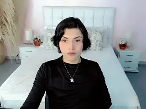 nathalialoes1 online show from October 12, 2025, 7:15 pm