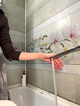 MartaBrent online show from December 15, 2025, 8:25 pm