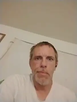jarjar83 online show from May 27, 2026, 10:33 am