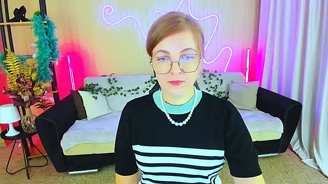 YourUniverser online show from November 20, 2025, 4:13 am