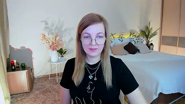 YourUniverser online show from November 15, 2025, 9:57 am