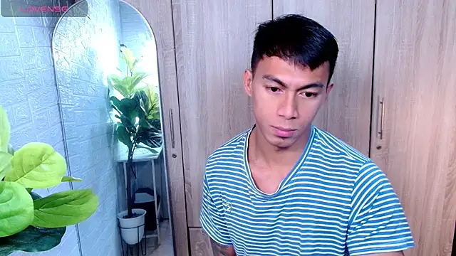 Snapshot of PinooyMilker chatting on February 16, 2026, 8:18 pm PinooyMilker online show from February 16, 2026, 8:18 pm