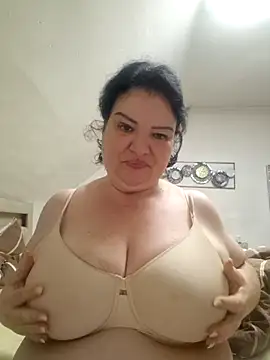 curvymilfxx990 online show from October 23, 2025, 8:07 pm