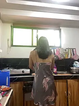 wildpussycat69 online show from February 15, 2026, 1:50 am