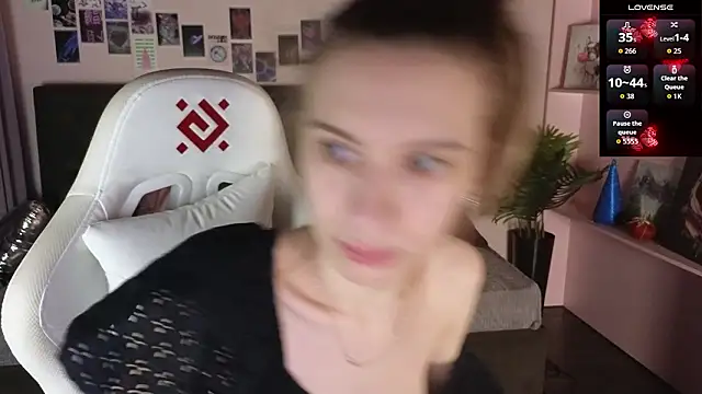 kaleriyaa  online show from February 16, 2026, 1:26 am