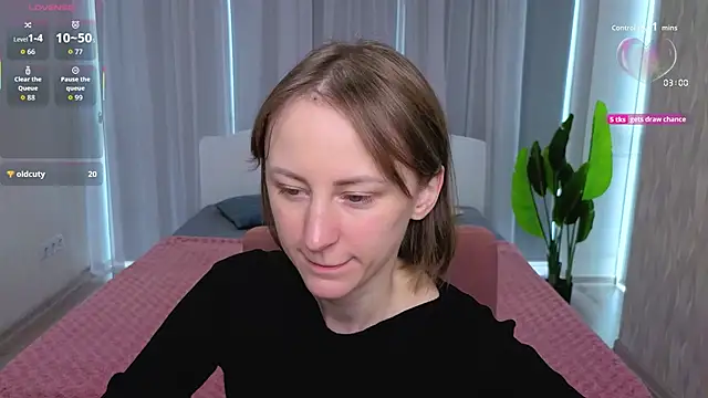 LuluChiiii online show from October 20, 2025, 10:05 am