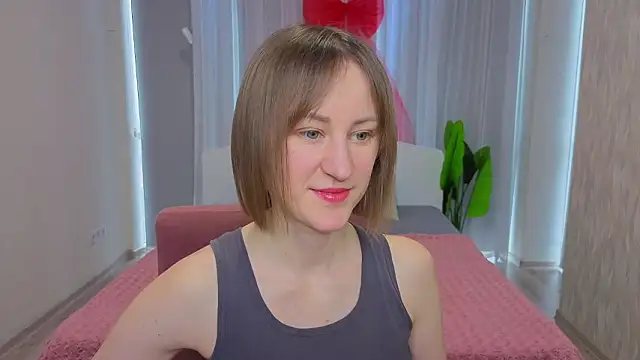 LuluChiiii online show from February 20, 2026, 11:12 am