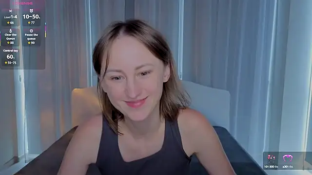 LuluChiiii online show from September 12, 2025, 9:42 am