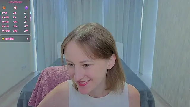 LuluChiiii online show from September 10, 2025, 10:25 am