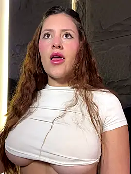 Snapshot of ALYSON_HARPER chatting on October 15, 2025, 12:35 pm ALYSON HARPER online show from October 15, 2025, 12:35 pm