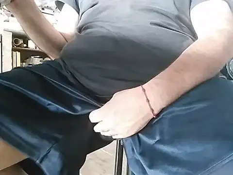 BabyBearMilk online show from March 24, 2026, 5:13 pm