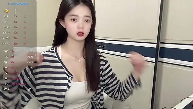 Nicole-13 online show from March 12, 2026, 12:53 pm