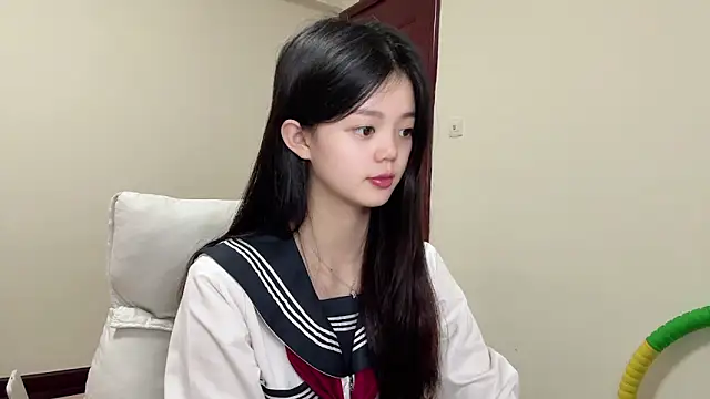 Nicole-13 online show from April 16, 2026, 12:33 am