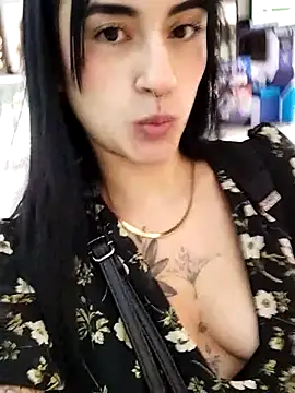 Snapshot of LilithPink_ chatting on October 21, 2025, 4:17 pm LilithPink online show from October 21, 2025, 4:17 pm