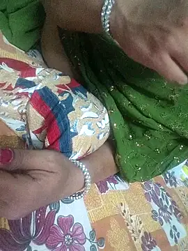 hot silkkol online show from October 1, 2025, 8:13 pm