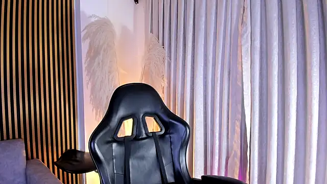 JulienSaint online show from March 22, 2026, 11:23 am