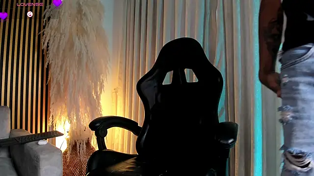 Snapshot of JulienSaint chatting on February 28, 2026, 11:54 am JulienSaint online show from February 28, 2026, 11:54 am