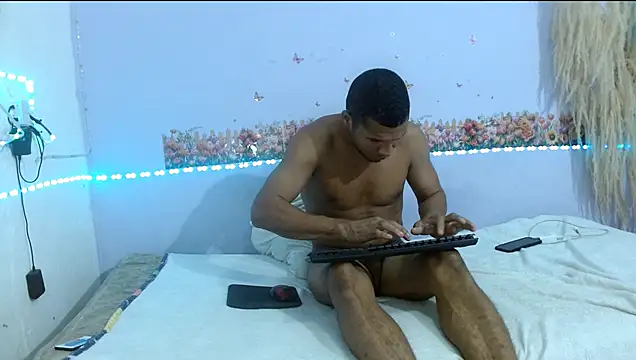 chica sexy05 online show from March 31, 2026, 11:51 pm