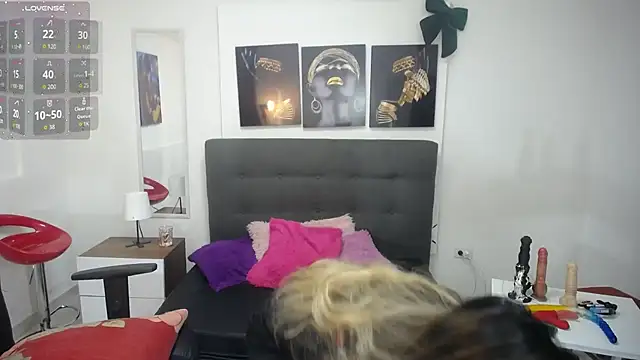 DianaPearls online show from November 24, 2025, 10:48 am