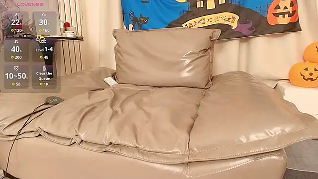 fox-yiyi online show from October 30, 2025, 8:01 am