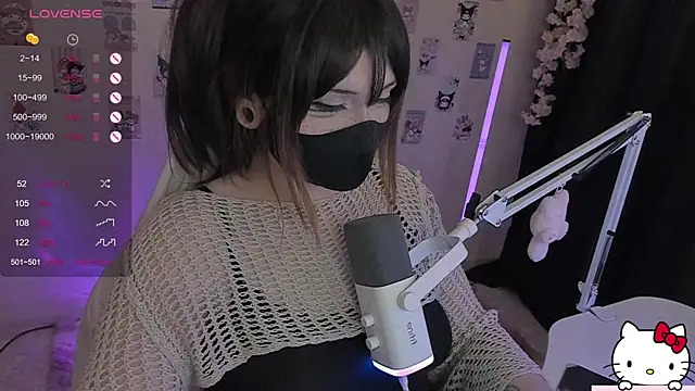 -Nanamin- online show from June 1, 2026, 11:37 pm