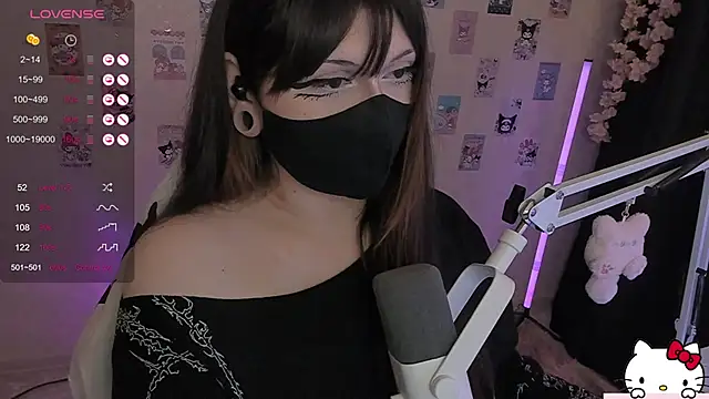 -Nanamin- online show from May 27, 2026, 1:57 am