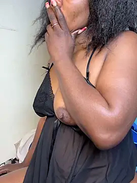 Kikie23 online show from June 2, 2026, 3:39 am