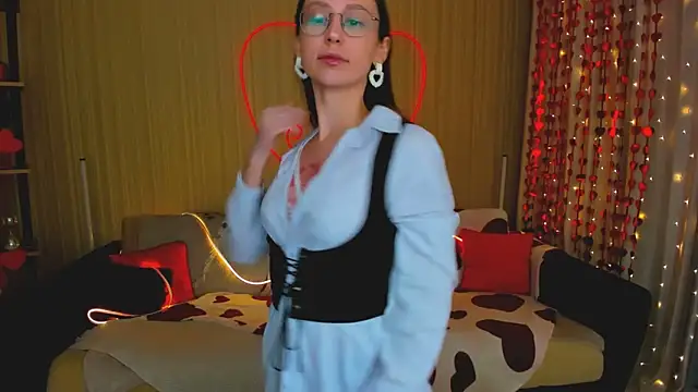 YourLovellyStory online show from February 12, 2026, 4:29 pm