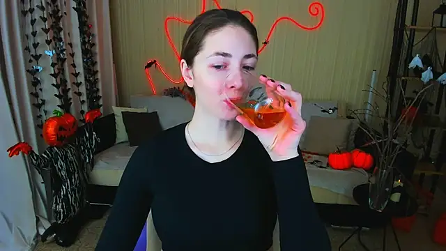 Snapshot of SensitiveSooul chatting on November 3, 2025, 4:50 am SensitiveSooul online show from November 3, 2025, 4:50 am