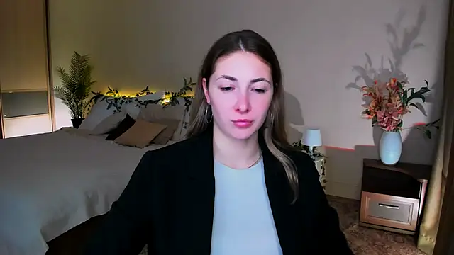 Snapshot of SensitiveSooul chatting on September 15, 2025, 7:58 pm SensitiveSooul online show from September 15, 2025, 7:58 pm