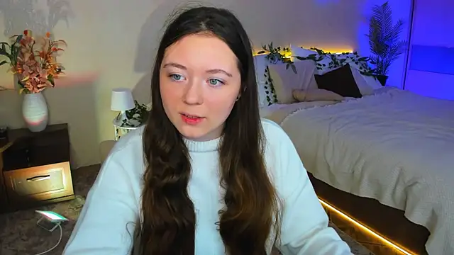 AlluringLookk online show from October 1, 2025, 7:40 pm