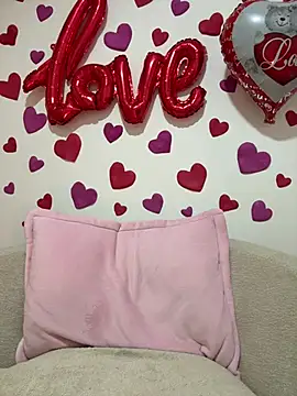 Emilyybennet  online show from February 17, 2026, 11:02 pm