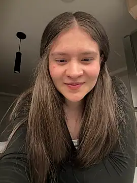 Emilyybennet  online show from July 9, 2026, 2:23 am
