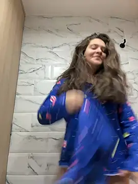 Emilyybennet  online show from July 5, 2026, 10:38 pm