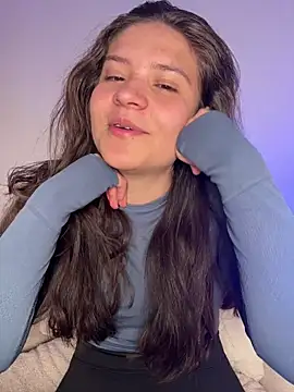 Emilyybennet  online show from June 30, 2026, 12:32 am