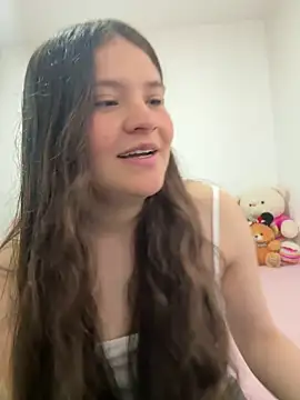 Snapshot of Emilyybennet_ chatting on June 15, 2026, 9:25 pm Emilyybennet online show from June 15, 2026, 9:25 pm