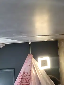 chocolate bella online show from April 13, 2026, 10:47 pm