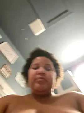 chocolate bella online show from November 23, 2025, 4:22 am