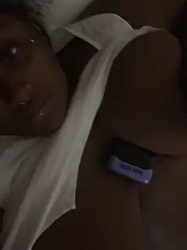 Cocomamii1 online show from November 16, 2025, 5:39 pm