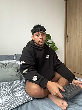 Snapshot of austin_spears_ chatting on February 22, 2026, 9:16 pm austin spears online show from February 22, 2026, 9:16 pm