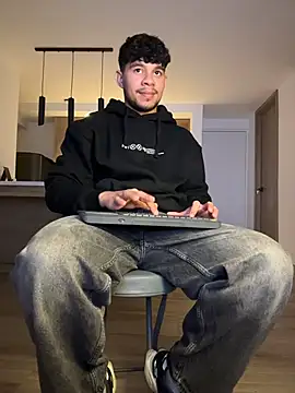 Snapshot of austin_spears_ chatting on February 11, 2026, 4:01 am austin spears online show from February 11, 2026, 4:01 am