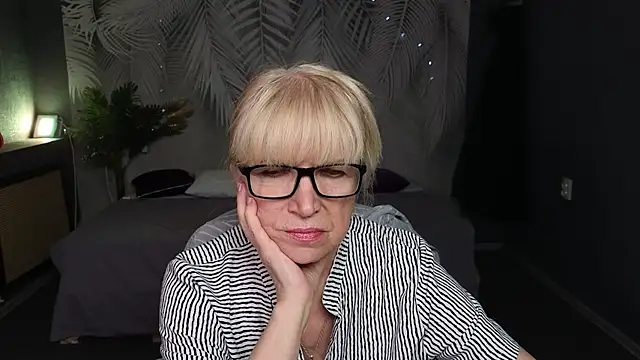 Sabina Ros online show from September 26, 2025, 7:15 am