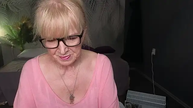 Sabina Ros online show from April 9, 2026, 2:01 pm